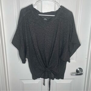 Pilcro Shelley Washed Oversized Slub Tie Front Top in Black/Gray Oversized M